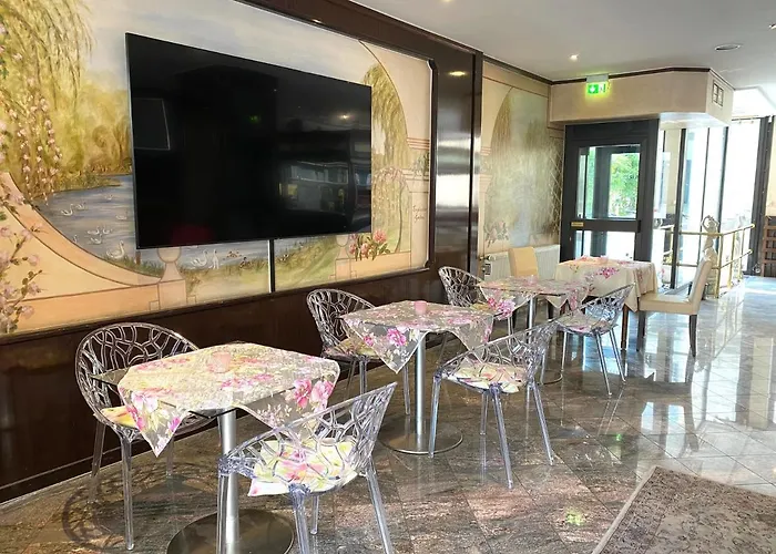 Hotel Condor